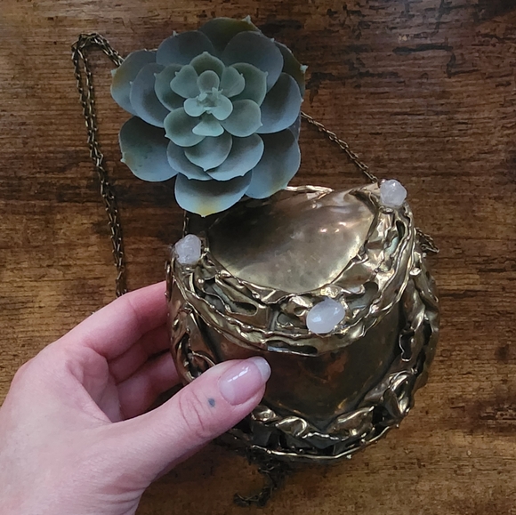 Brass Metal Brutalist Purse - Picture 2 of 6